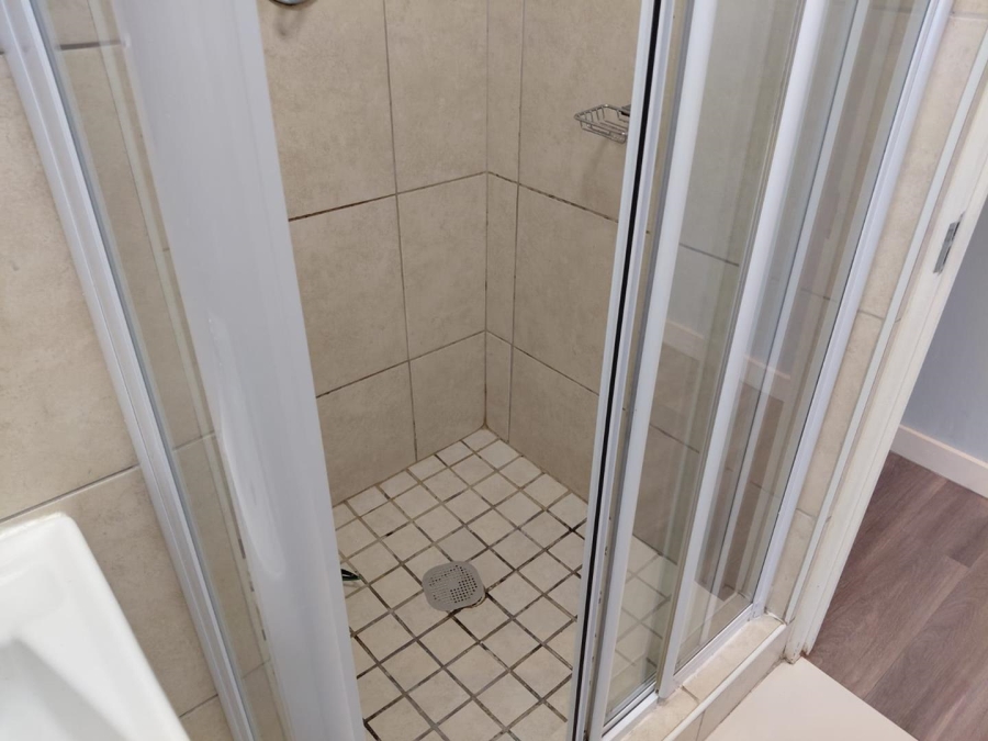 To Let 1 Bedroom Property for Rent in Okennedyville Western Cape